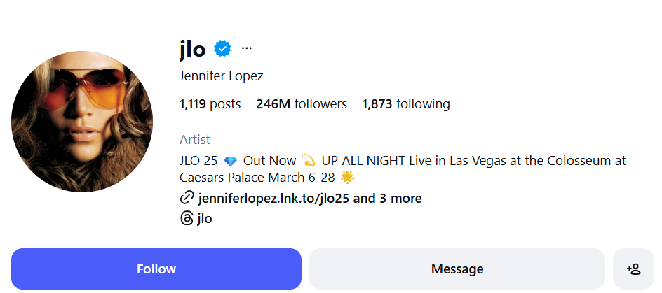 Jennifer Lopez (@jlo)